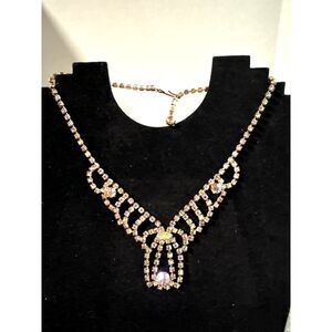 Beautiful Vintage MCM Aurora Borealis Rhinestone Necklace